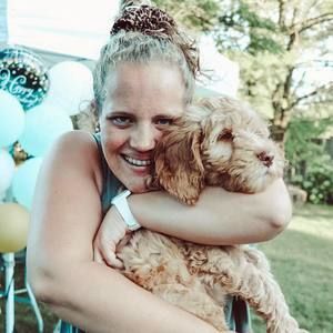 Meet your Posher, Cecilia